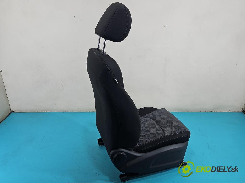 Hyundai I30 III 2016- 1.5 DPI 16V 110 HP manual 80.9 kW 1498 cm3 5- Sedačka pravý  (Sedadlo)