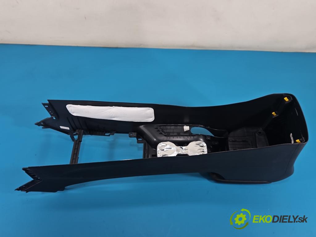 Hyundai I30 III 2016- 1.5 DPI 16V 110 HP manual 80.9 kW 1498 cm3 5- operadlo 84670-G4000 (Lakťová opierka)