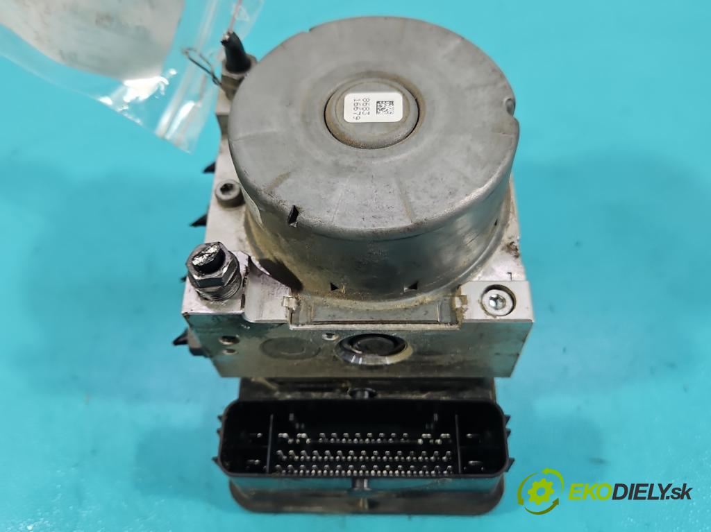 Vw Passat B8 2014 - 1.4 tsi 125 HP manual 92 kW 1395 cm3 4- čerpadlo abs 5Q0614517CG (Pumpa ABS)