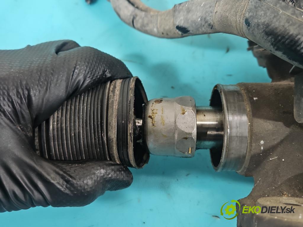 Vw Passat B8 2014 - 1.4 tsi 125 HP manual 92 kW 1395 cm3 4- Ozubené kolo: volant 3Q1423050R