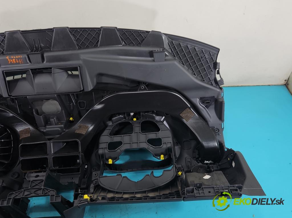 Opel Corsa D 2006-2014 1.0 12V 60 hp manual 44 kW 998 cm3 3- kokpit,přistrojova deska