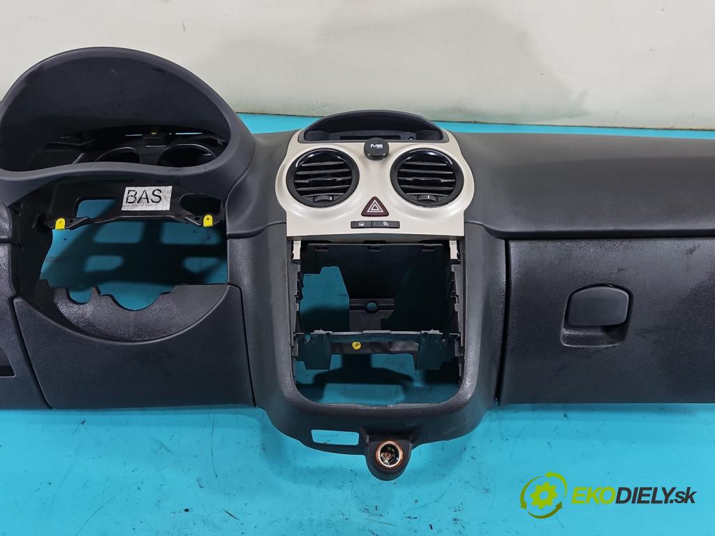 Opel Corsa D 2006-2014 1.0 12V 60 hp manual 44 kW 998 cm3 3- kokpit,přistrojova deska