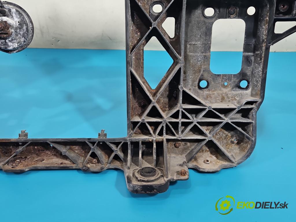 Hyundai I30 I 2007-2012 1.6 crdi 115 hp manual 84.6 kW 1582 cm3 5- stěna přední  (Přední výztuha)