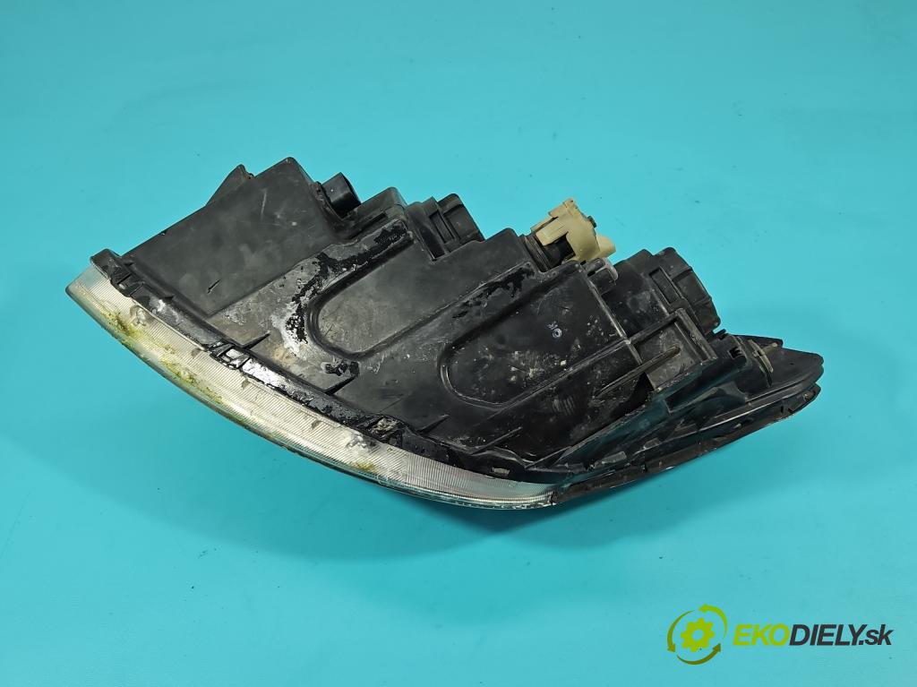 Hyundai I30 I 2007-2012 1.6 crdi 115 HP manual 84.6 kW 1582 cm3 5- Reflektor: pravý 92102-2LXXX (Svetlo predné pravé)