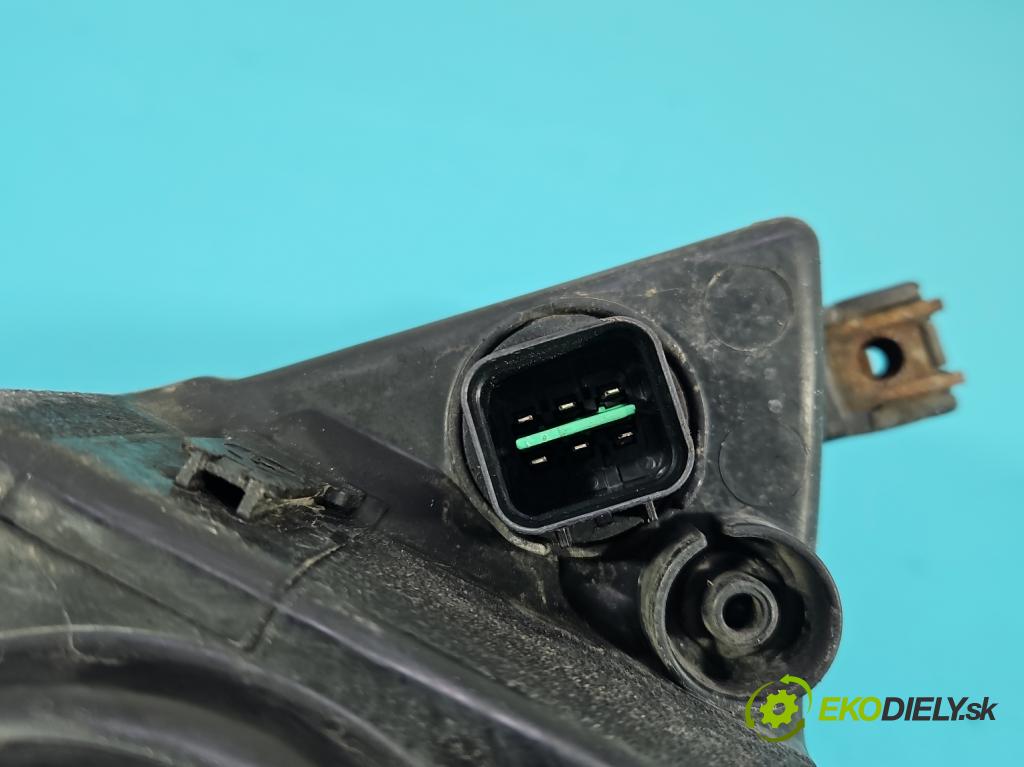 Hyundai I30 I 2007-2012 1.6 crdi 115 HP manual 84.6 kW 1582 cm3 5- Reflektor: pravý 92102-2LXXX (Svetlo predné pravé)