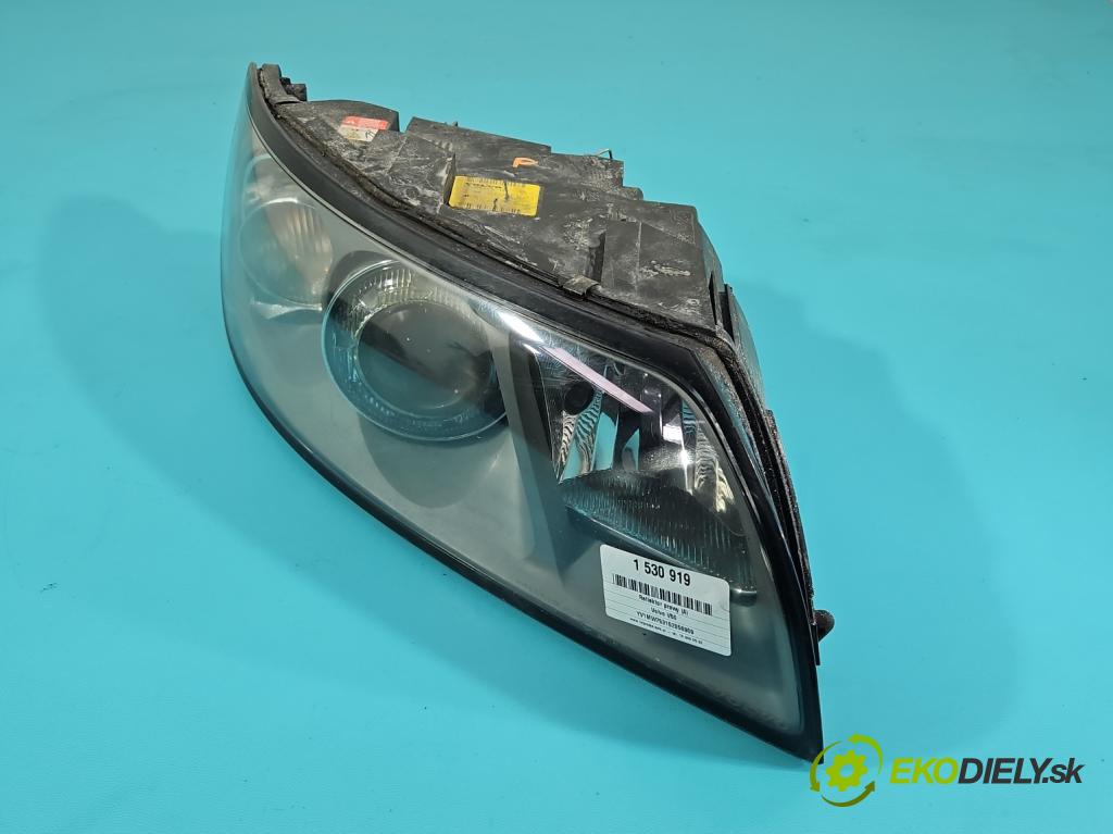 Volvo V50 2.0d 136 HP manual 100 kW 1997 cm3 5- Reflektor: pravý 30698653 (Svetlo predné pravé)