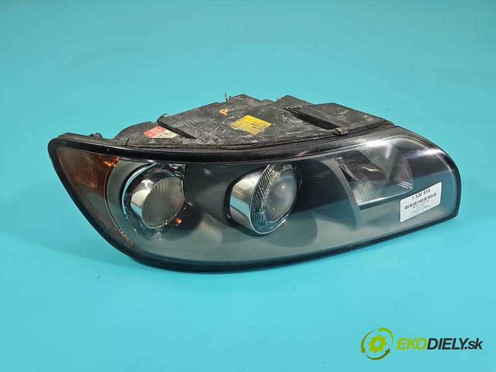 Volvo V50 2.0d 136 HP manual 100 kW 1997 cm3 5- Reflektor: pravý 30698653 (Svetlo predné pravé)