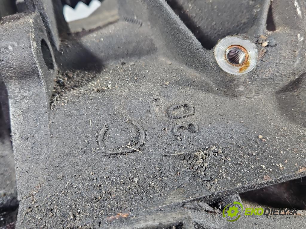 Fiat Punto Grande 1.4 8v 77 HP manual 57 kW 1368 cm3 5- prevodovka stupeň,rýchlosť manual