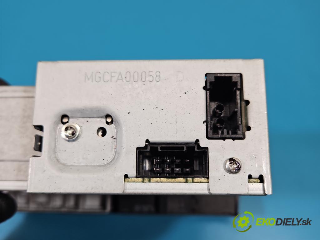 Audi A4 B8 2007-2015 2.0 TDI (CAGA) 143 HP manual 105 kW 1968 cm3 5- Menič: cd 8T1035110C (CD menič)