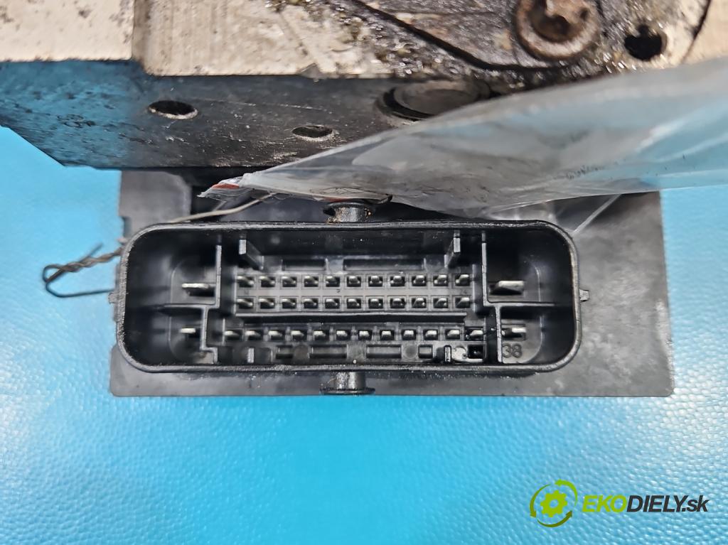 Audi A4 B8 2007-2015 2.0 TDI (CAGA) 143 HP manual 105 kW 1968 cm3 5- čerpadlo abs 8K0907379AQ (Pumpa ABS)