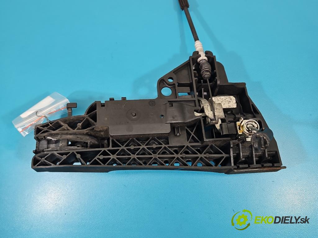 Audi A4 B8 2007-2015 2.0 TDI (CAGA) 143 HP manual 105 kW 1968 cm3 5- rukoväť predné ľavé mimo: 8T0837885A (Kľučka dverí vonkajšia predná ľavá)