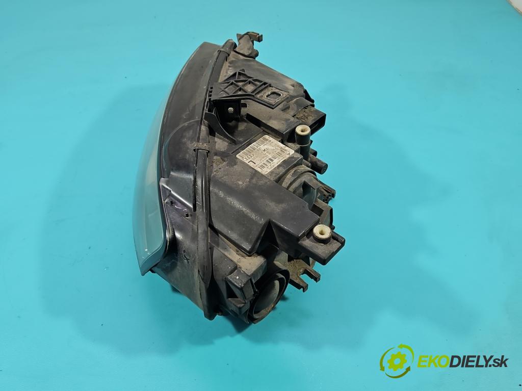 Audi A4 B8 2007-2015 2.0 TDI (CAGA) 143 HP manual 105 kW 1968 cm3 5- Reflektor: ľavý 8K0941003 (Kľučka dverí ostatné)