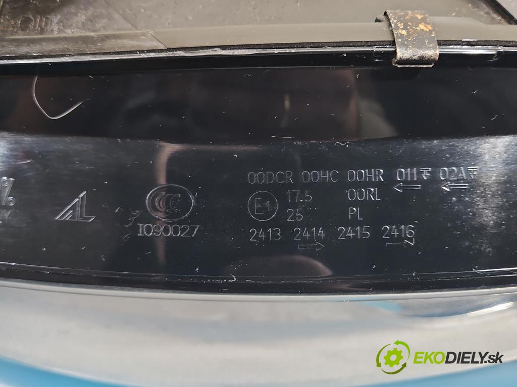 Audi A4 B8 2007-2015 2.0 TDI (CAGA) 143 HP manual 105 kW 1968 cm3 5- Reflektor: pravý 0301240202 (Svetlo predné pravé)