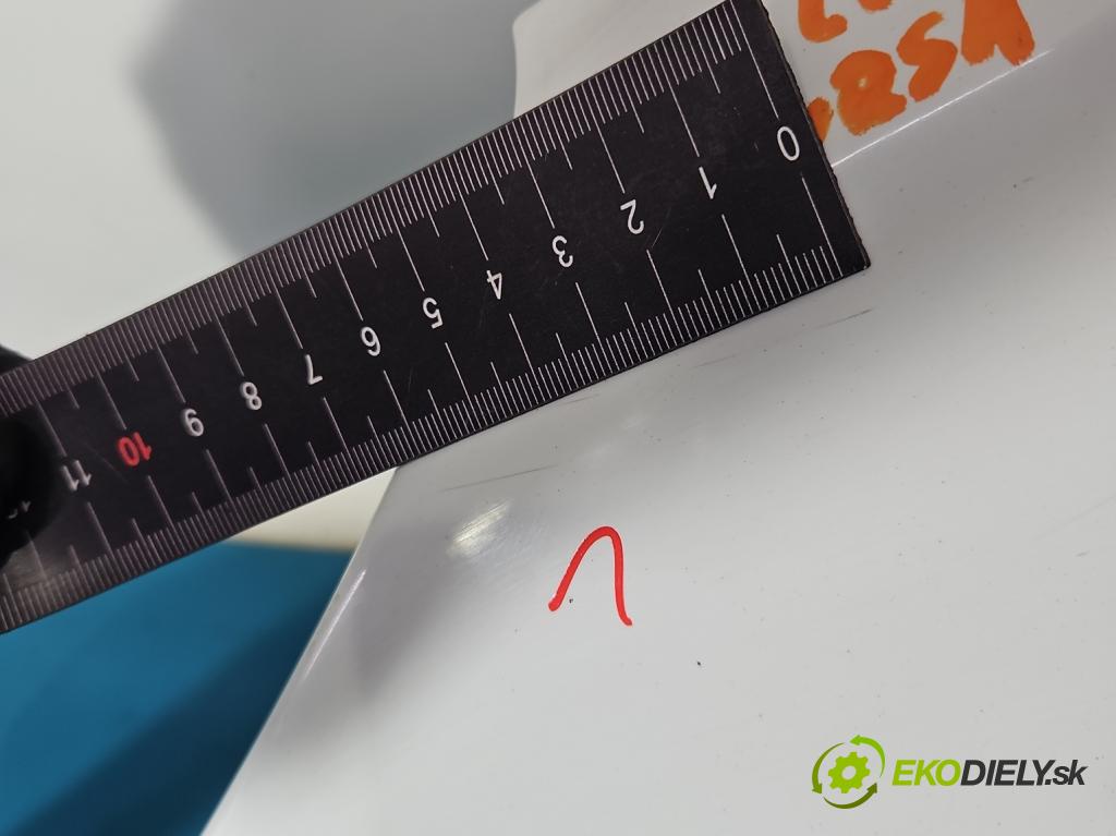 Opel Corsa D 2006-2014 1.0 12V 60 HP manual 44 kW 998 cm3 3- blatník predné ľavý  (Blatník predný ľavý)