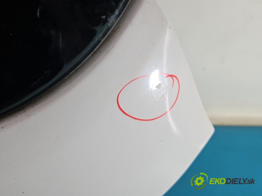 Opel Corsa D 2006-2014 1.0 12V 60 hp manual 44 kW 998 cm3 3- zadní kufrové dveře  (Zadní kapota (kufr))