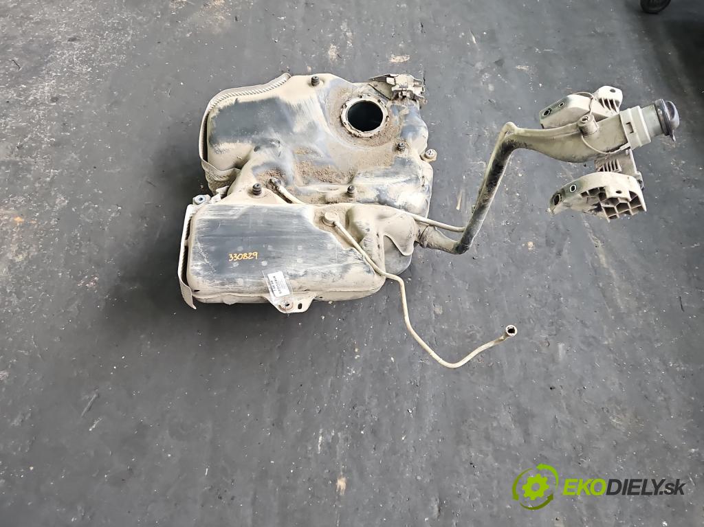 Vw Passat B8 2014 - 1.4 tsi 125 HP manual 92 kW 1395 cm3 4- Nádrž: palivo 3Q0201021FE (Palivová nádrž)