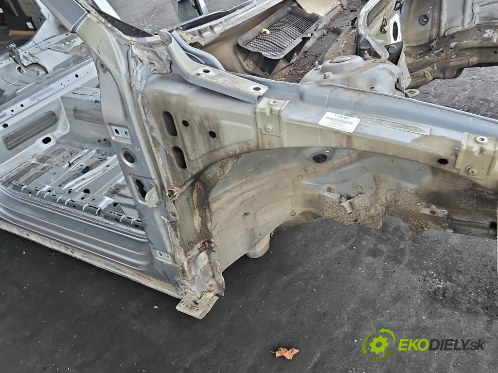 Vw Passat B8 2014 - 1.4 tsi 125 HP manual 92 kW 1395 cm3 4- štvrťka pravé