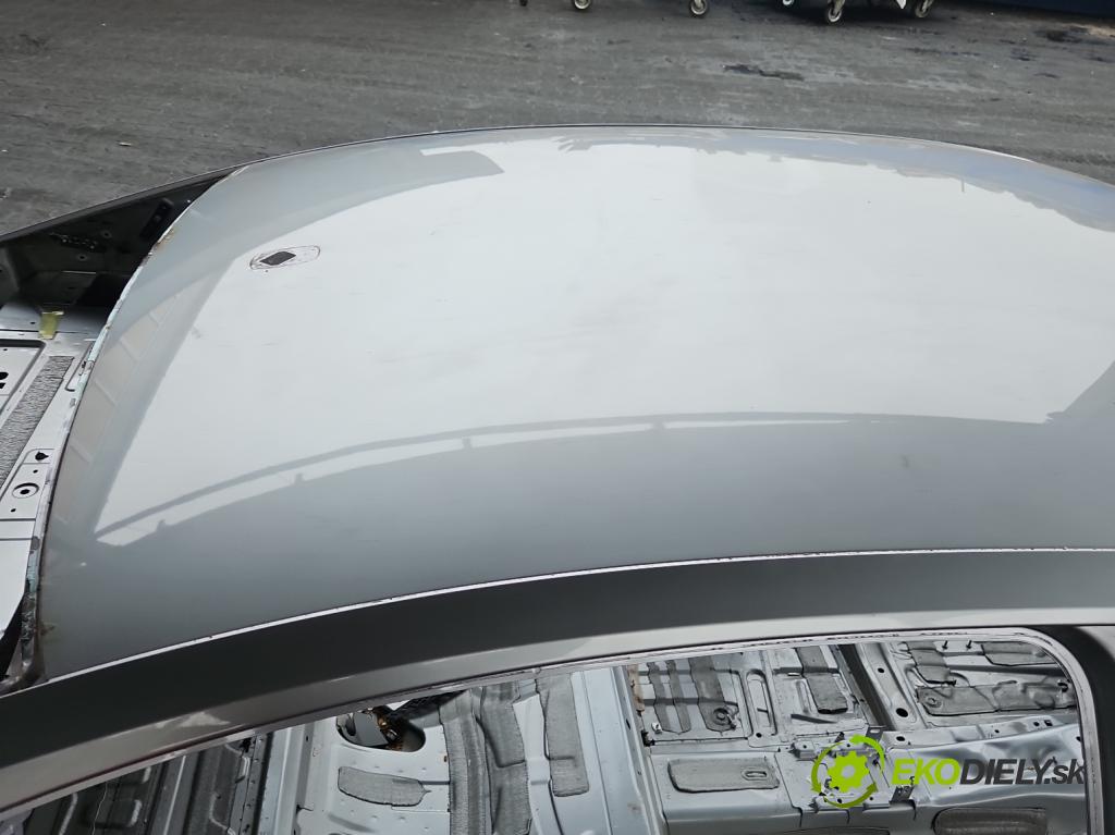 Vw Passat B8 2014 - 1.4 tsi 125 HP manual 92 kW 1395 cm3 4- strecha