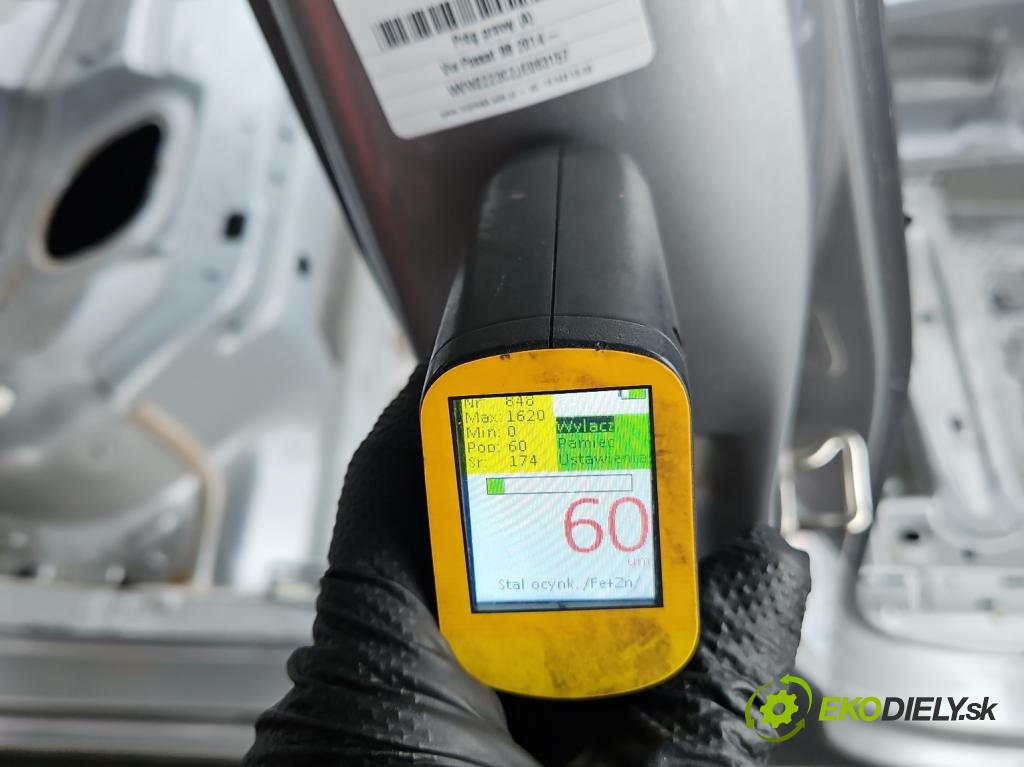 Vw Passat B8 2014 - 1.4 tsi 125 hp manual 92 kW 1395 cm3 4- práh pravý  (Karoserie ostatní)