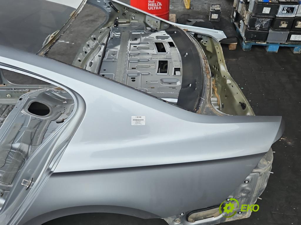 Vw Passat B8 2014 - 1.4 tsi 125 hp manual 92 kW 1395 cm3 4- blatnik zadní levý
