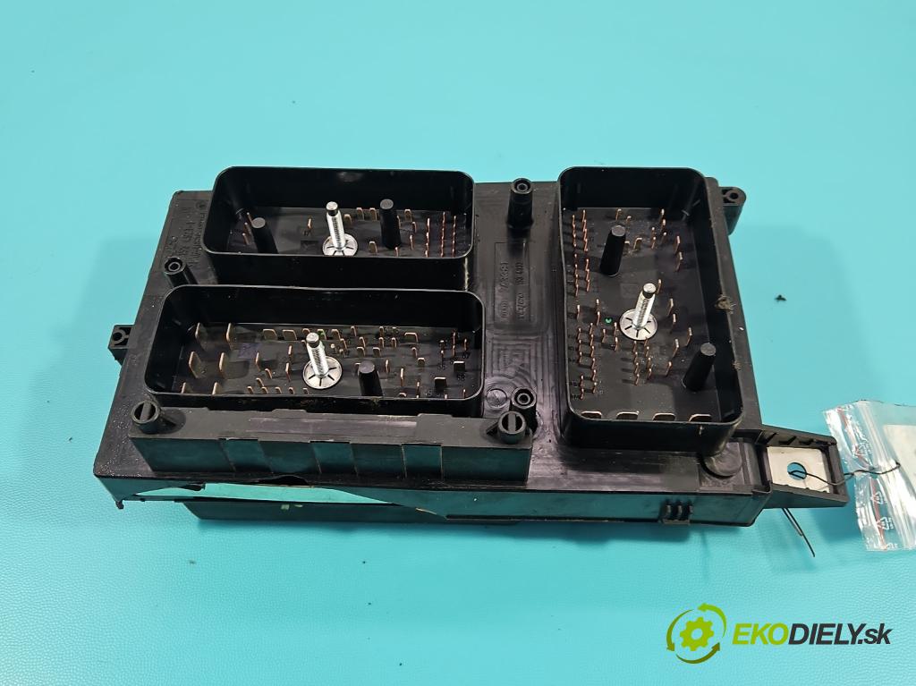 Opel Astra III 2004-2014 1.6 16V 116 hp manual 85 kW 1598 cm3 5- skříňka pojistková 13268301 (Pojistková skříňka)