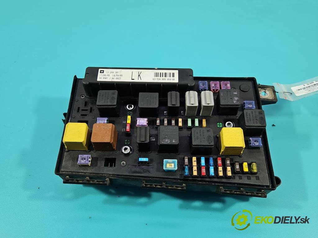 Opel Astra III 2004-2014 1.6 16V 116 hp manual 85 kW 1598 cm3 5- skříňka pojistková 13268301 (Pojistková skříňka)