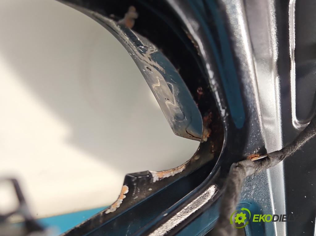 Audi A4 B8 2007-2015 2.0 TDI (CAGA) 143 hp manual 105 kW 1968 cm3 5- zadní kufrové dveře  (Zadní kapota (kufr))