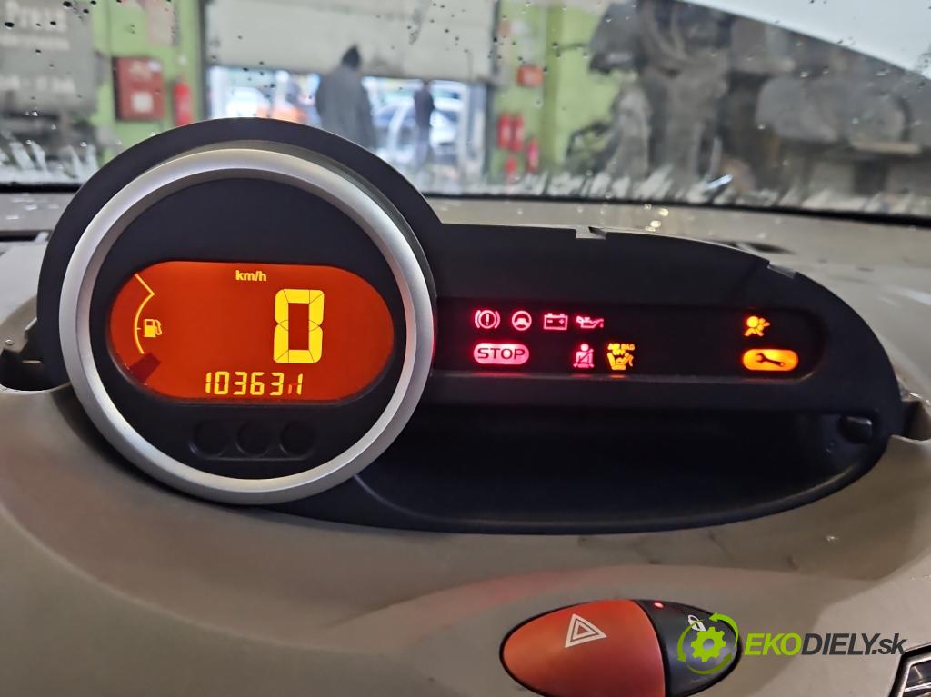 Renault Twingo II 2007-2014 1.5 dci 64 HP manual 47 kW 1461 cm3 3- prístrojovka/ budíky 8200725329 (Prístrojová doska)