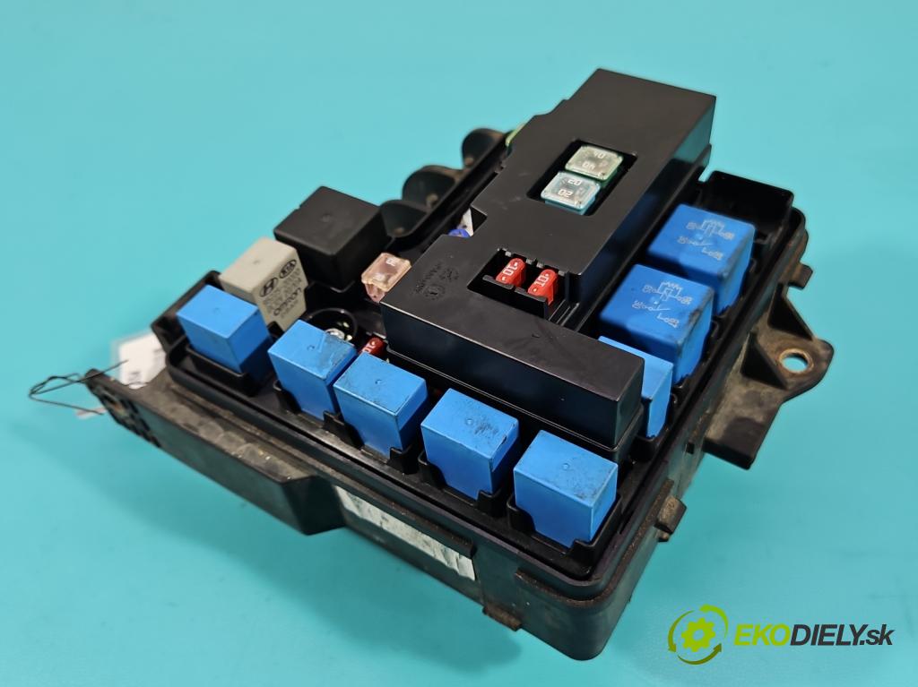 Hyundai I30 I 2007-2012 1.6 crdi 115 hp manual 84.6 kW 1582 cm3 5- skříňka pojistková  (Pojistková skříňka)