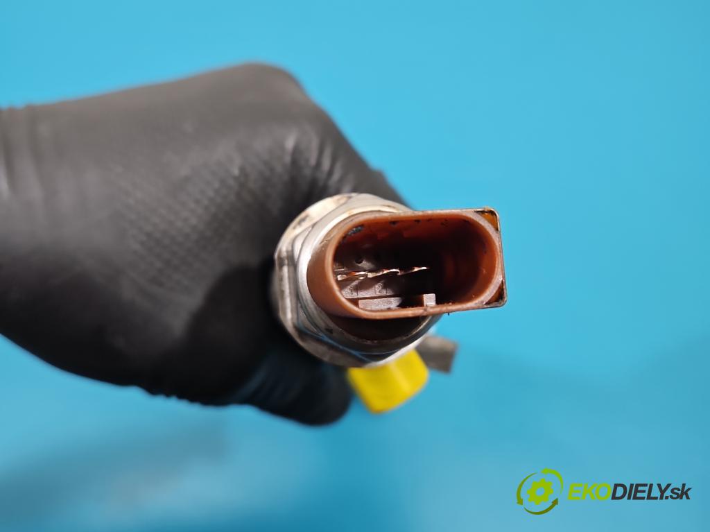 Audi A4 B8 2007-2015 2.0 TDI (CAGA) 143 HP manual 105 kW 1968 cm3 5- lišta vstrekovacia 03L130089A (Vstrekovacia lišta)