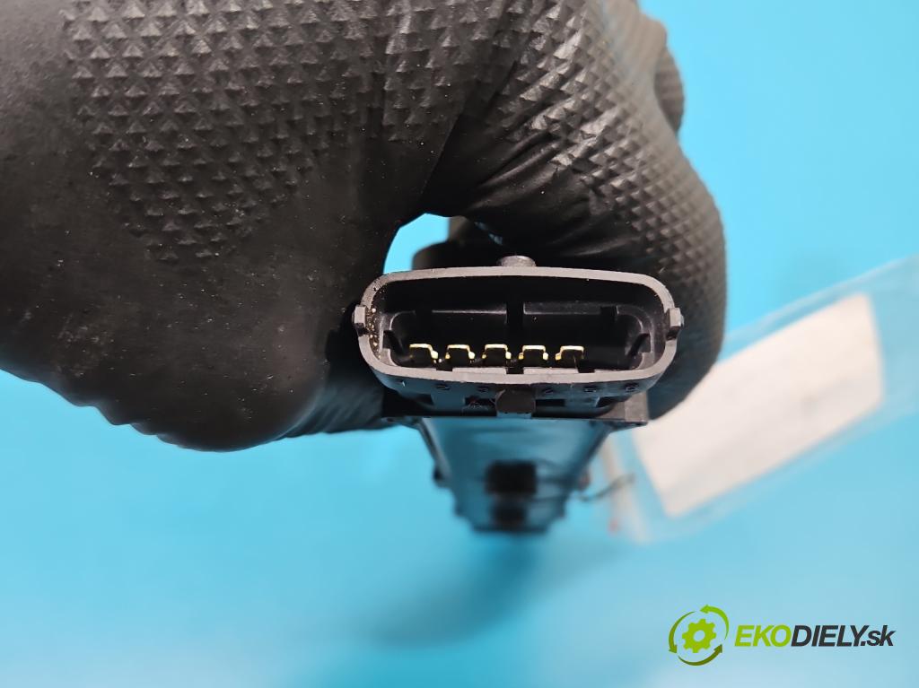 Opel Corsa D 2006-2014 1.0 12V 60 HP manual 44 kW 998 cm3 3- cievka zapaľovacia 0221503471 (Zapaľovacia cievka)