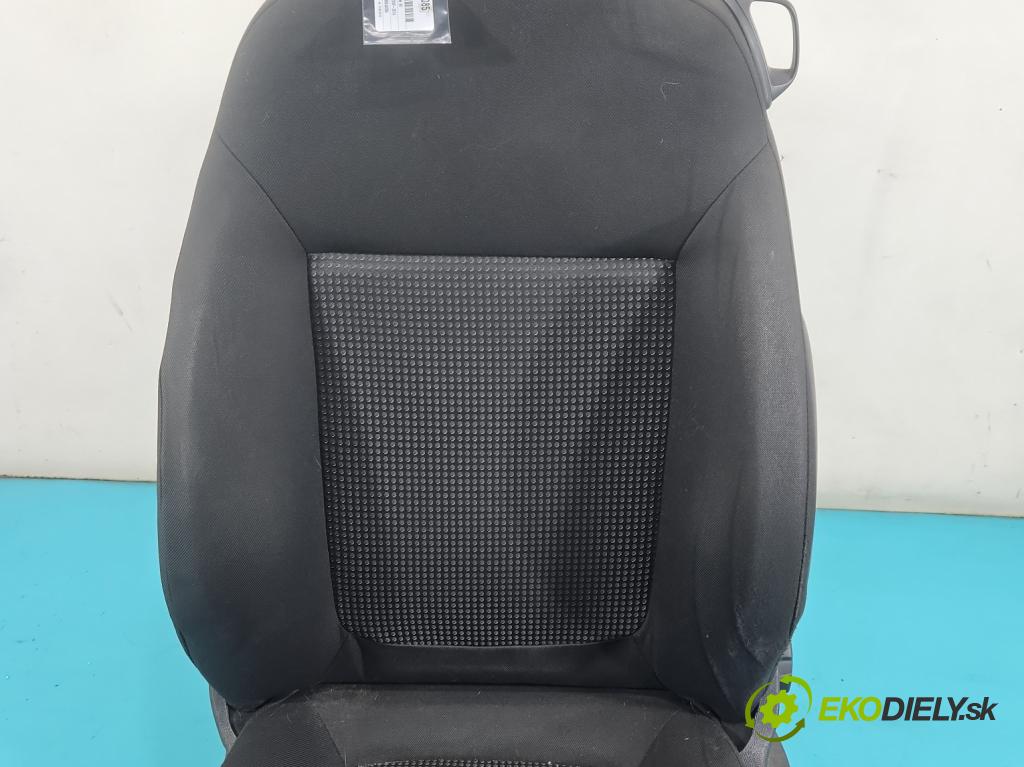 Opel Corsa D 2006-2014 1.0 12V 60 HP manual 44 kW 998 cm3 3- Sedačka ľavý  (Sedadlo)