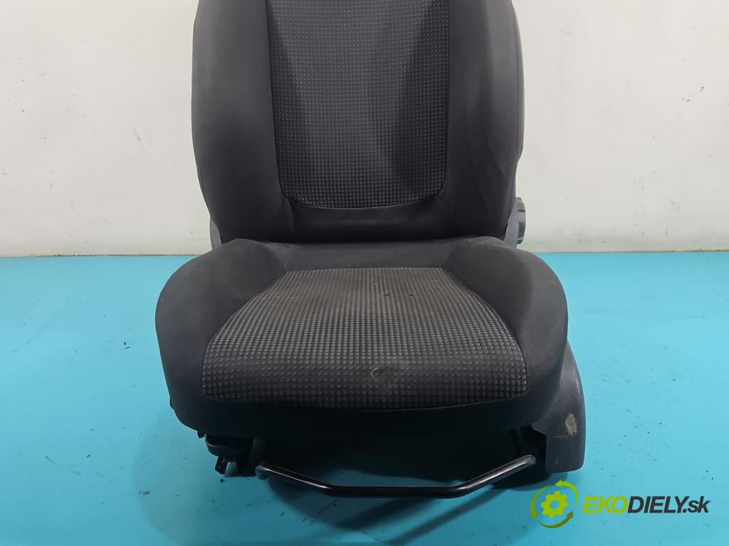 Opel Corsa D 2006-2014 1.0 12V 60 HP manual 44 kW 998 cm3 3- Sedačka ľavý  (Sedadlo)
