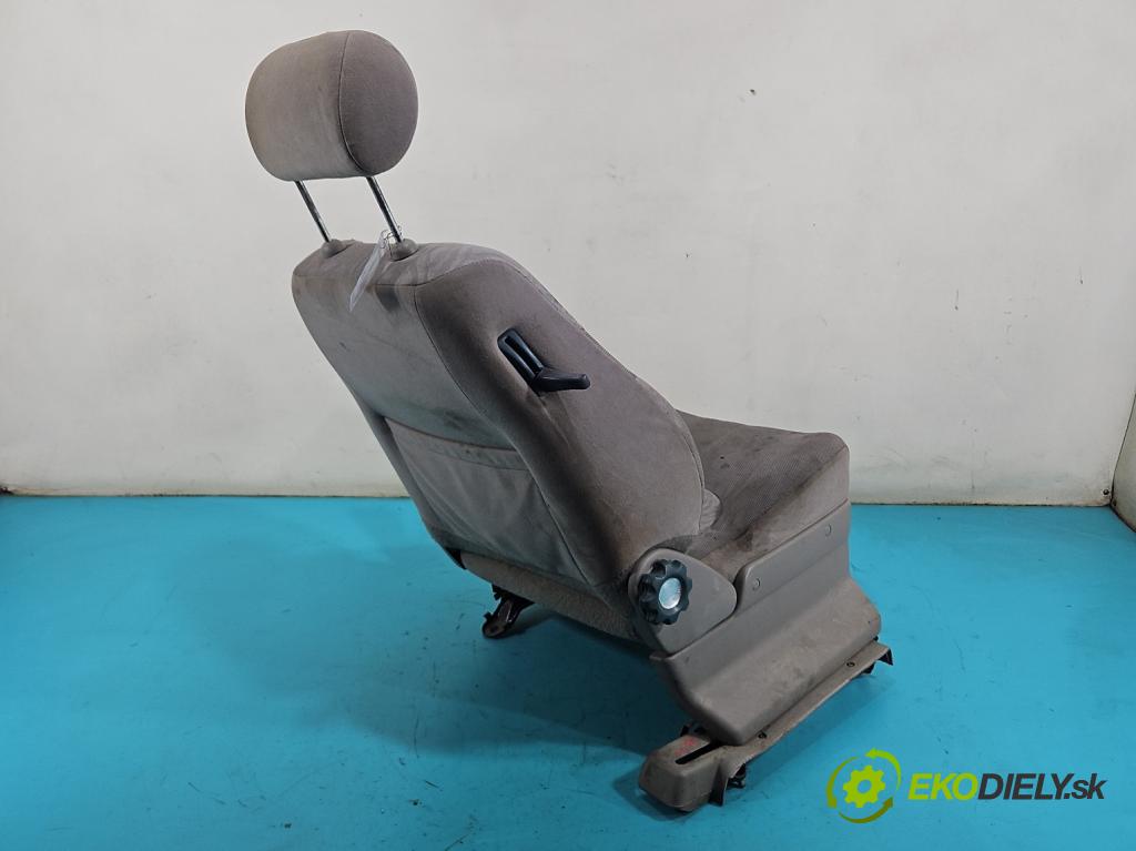 Land rover Freelander I 1998-2006 1.8 16v 120 HP manual 88 kW 1796 cm3 3- Sedačka pravý  (Sedadlo)