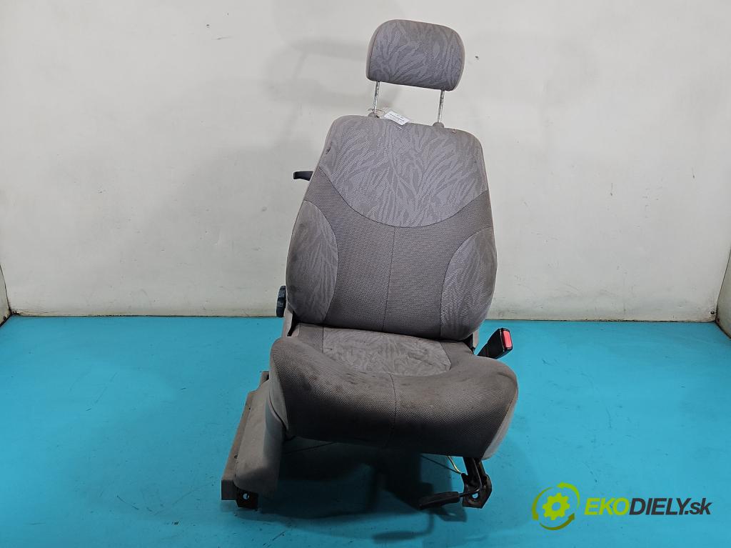 Land rover Freelander I 1998-2006 1.8 16v 120 HP manual 88 kW 1796 cm3 3- Sedačka pravý  (Sedadlo)