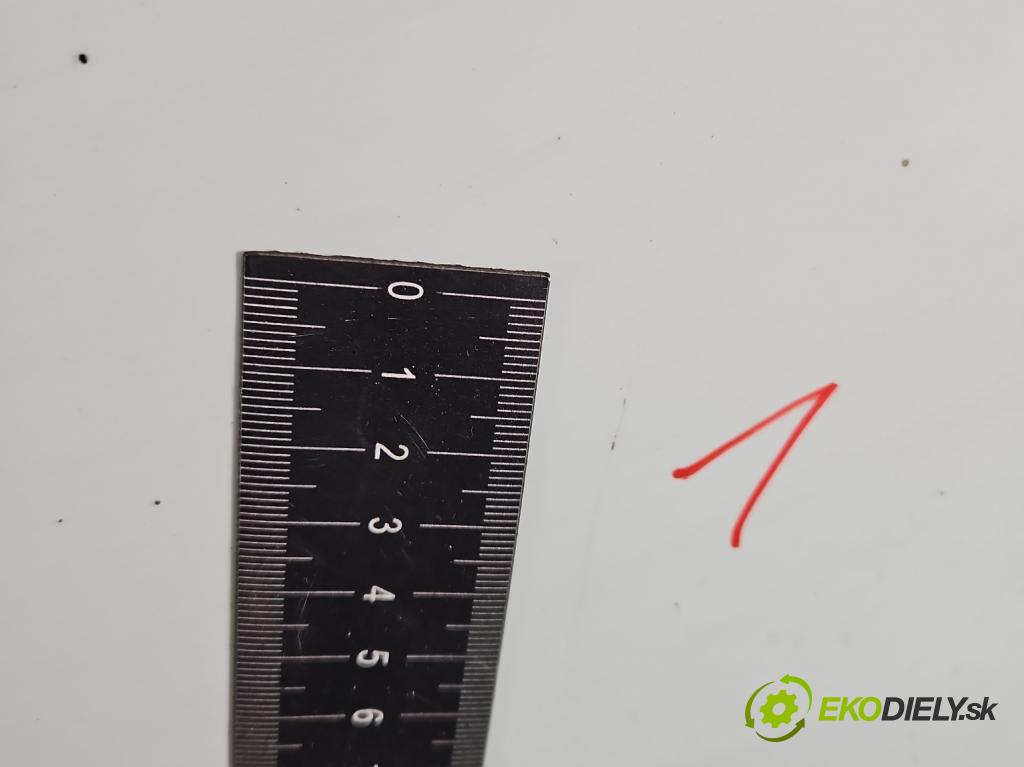 Renault Twingo II 2007-2014 1.5 dci 64 hp manual 47 kW 1461 cm3 3- zadní kufrové dveře  (Zadní kapota (kufr))