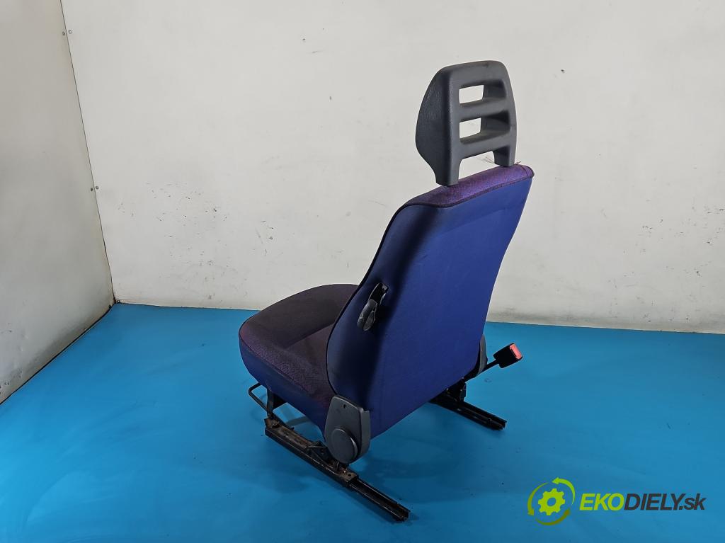 Fiat Seicento 0.9 39 HP manual 29 kW 899 cm3 3- Sedačka ľavý  (Sedadlo)