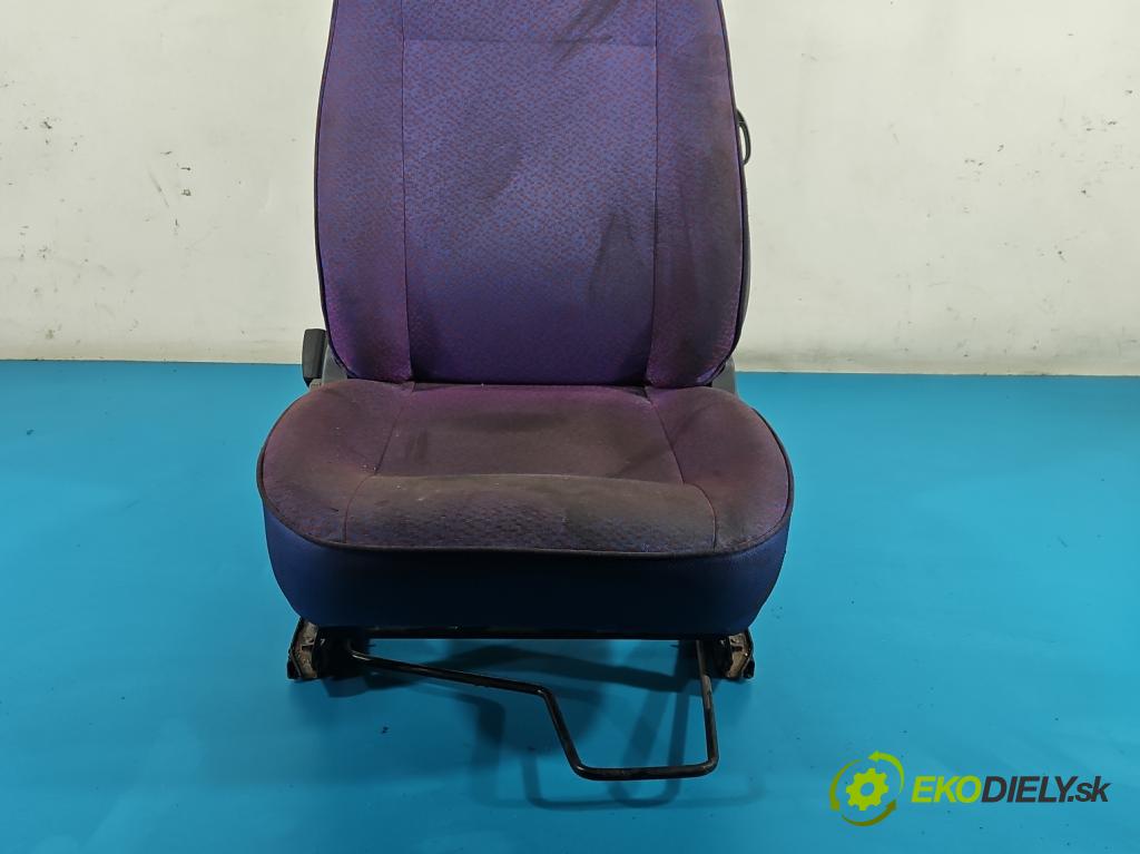 Fiat Seicento 0.9 39 HP manual 29 kW 899 cm3 3- Sedačka ľavý  (Sedadlo)