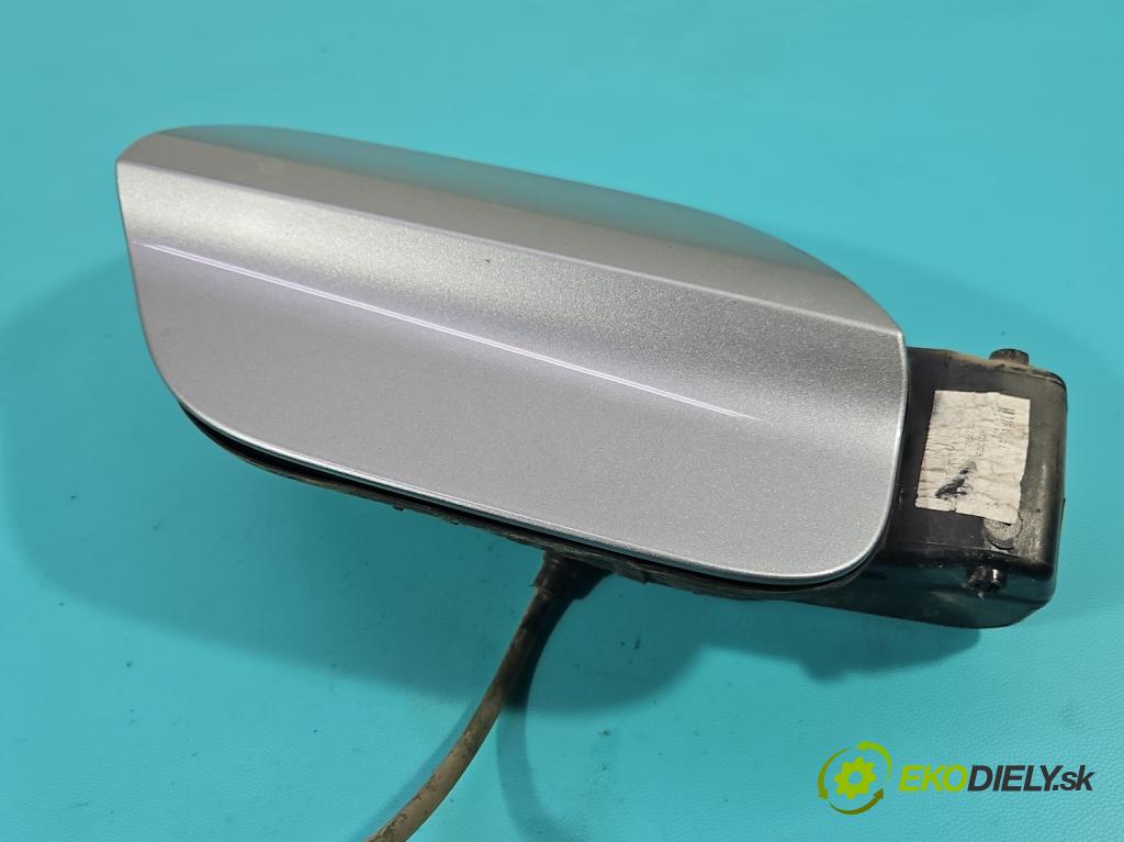 Vw Passat B8 2014 - 1.4 tsi 125 HP manual 92 kW 1395 cm3 4- Klapka nádrže palivo 3G5809857C (Kľučka dverí ostatné)