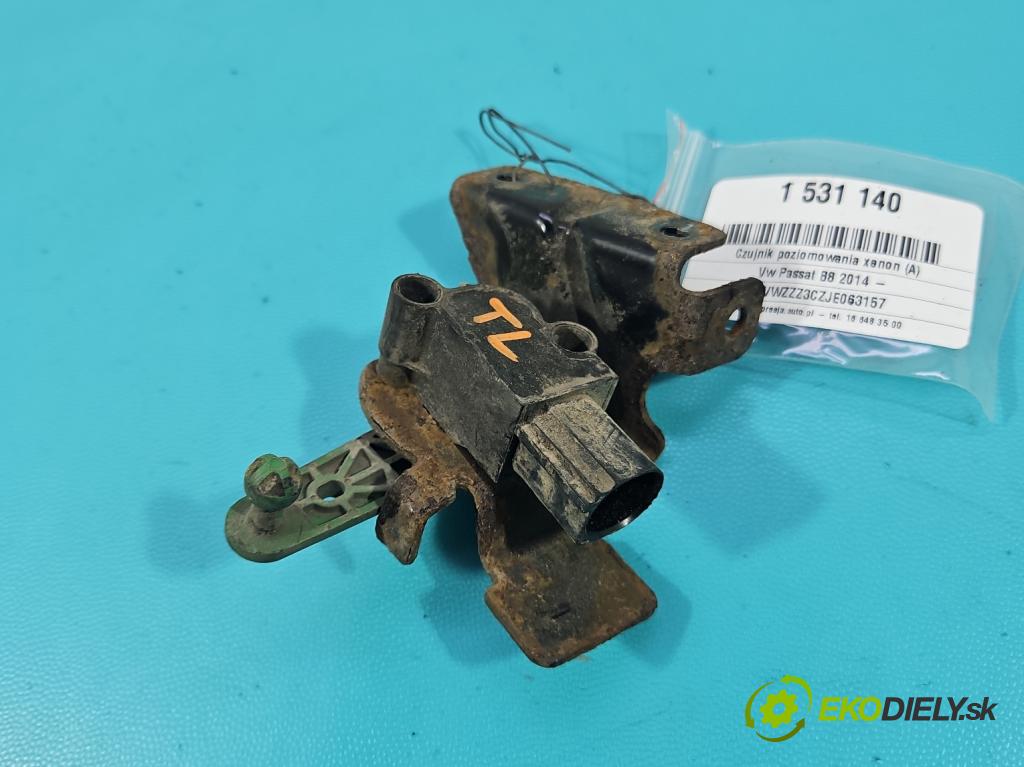 Vw Passat B8 2014 - 1.4 tsi 125 HP manual 92 kW 1395 cm3 4- snímač nastavenia xenon 5Q0907503 (Snímač)