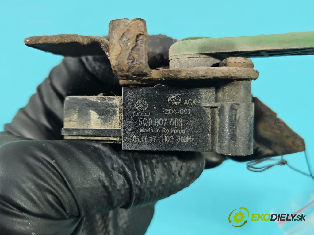 Vw Passat B8 2014 - 1.4 tsi 125 HP manual 92 kW 1395 cm3 4- snímač nastavenia xenon 5Q0907503 (Snímač)
