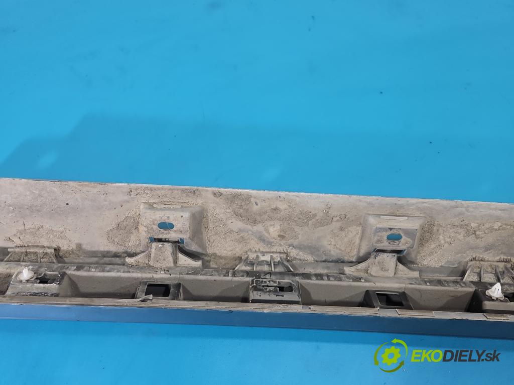 Vw Passat B8 2014 - 1.4 tsi 125 HP manual 92 kW 1395 cm3 4- lišta práh: ľavé  (Lišta prahová)