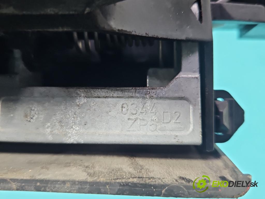Renault Master III 2010-2024 2.3 DCI 163 hp manual 120 kW 2299 cm3 3- klika zadní levé  (Klika dveří ostatní)