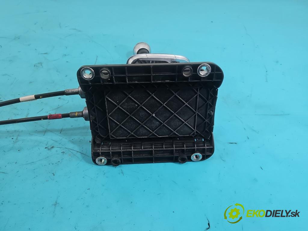 Alfa romeo Giulietta 1.4 T 170 HP manual 125 kW 1368 cm3 5- Páka: Změny: stupeň,rýchlosť 00463138850 (Rýchlostná páka (kulisa))