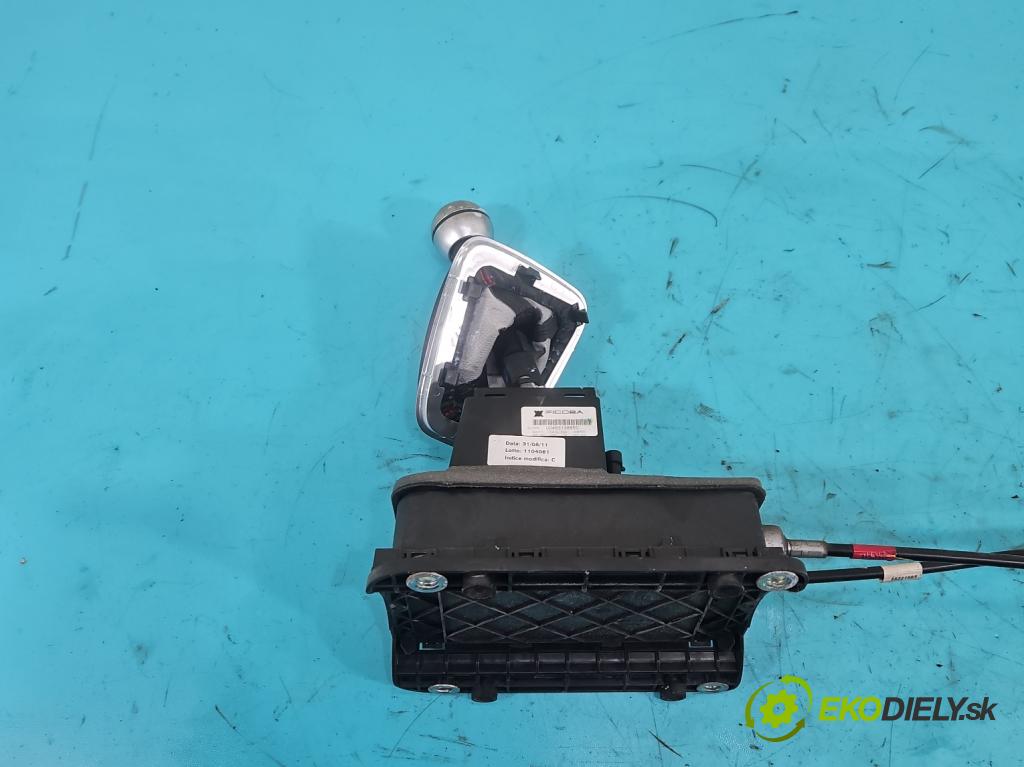 Alfa romeo Giulietta 1.4 T 170 HP manual 125 kW 1368 cm3 5- Páka: Změny: stupeň,rýchlosť 00463138850 (Rýchlostná páka (kulisa))