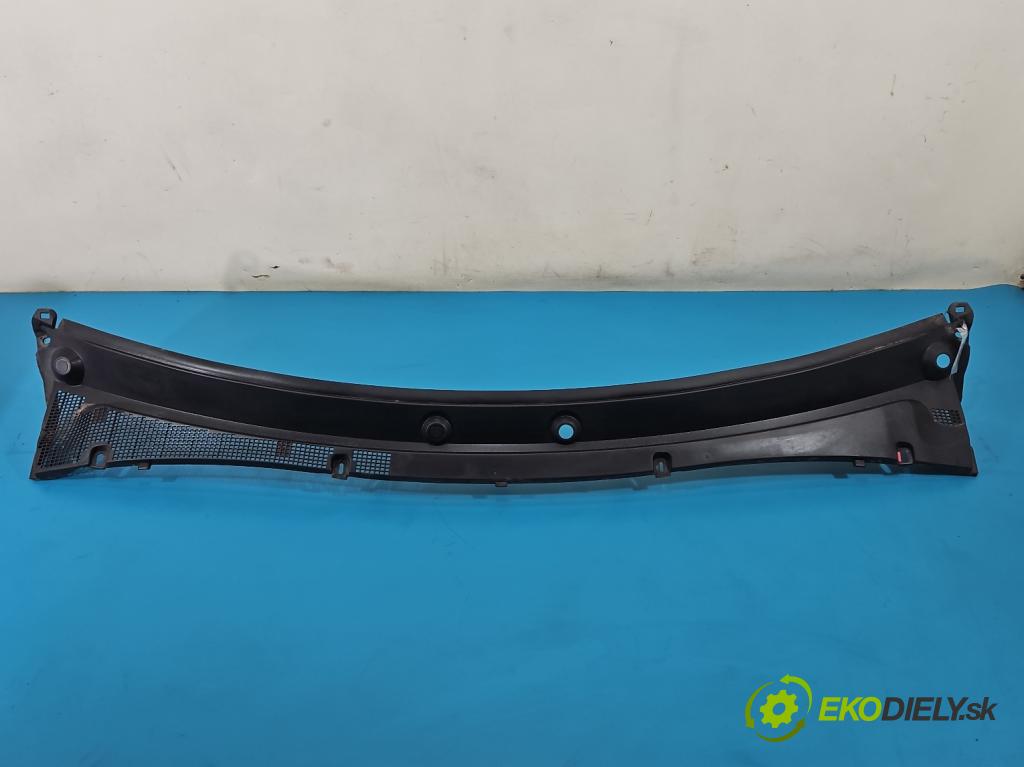 Renault Master III 2010-2024 2.3 DCI 163 HP manual 120 kW 2299 cm3 3- torpédo 668110010R (Torpédo (plast pod čelným sklom))