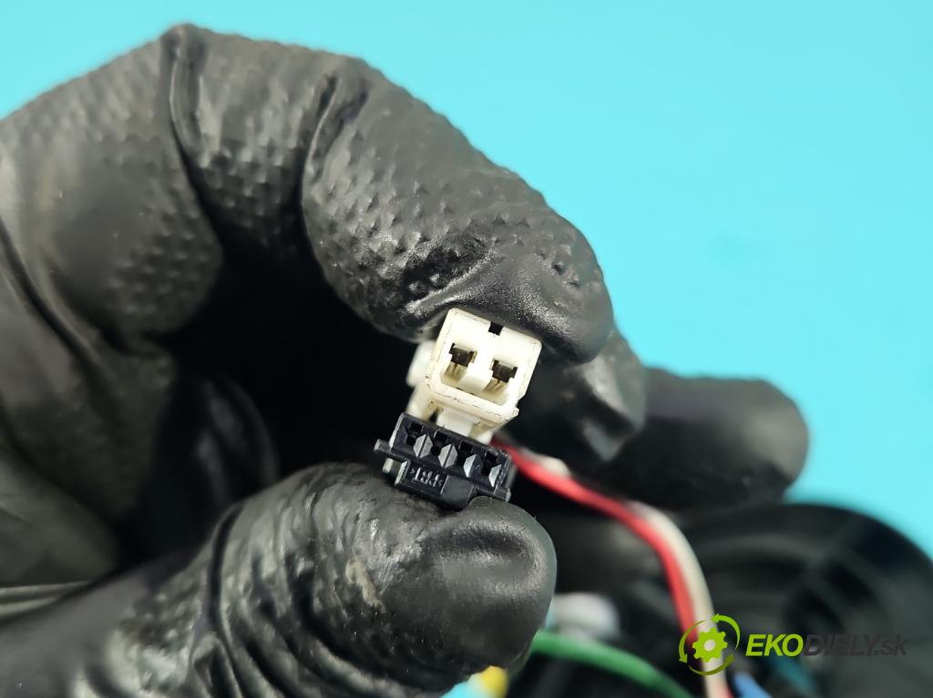 Renault Master III 2010-2024 2.3 DCI 163 HP manual 120 kW 2299 cm3 3- Páska: airbag  (Airbag)