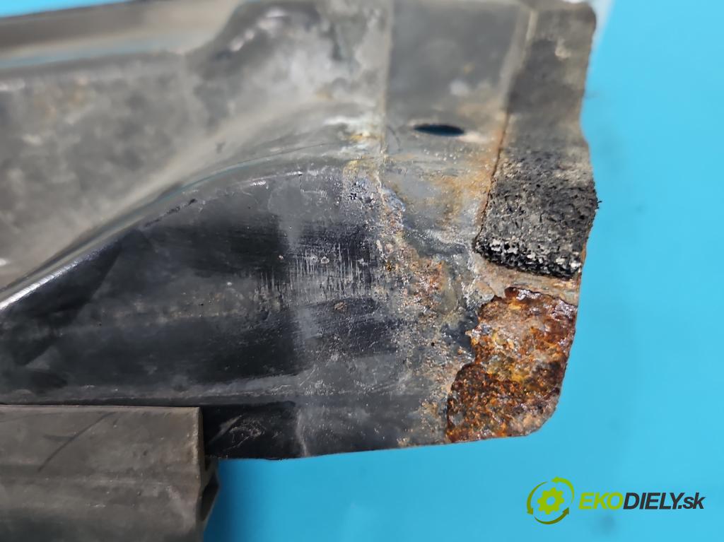 Renault Master III 2010-2024 2.3 DCI 163 HP manual 120 kW 2299 cm3 3- torpédo  (Torpédo (plast pod čelným sklom))