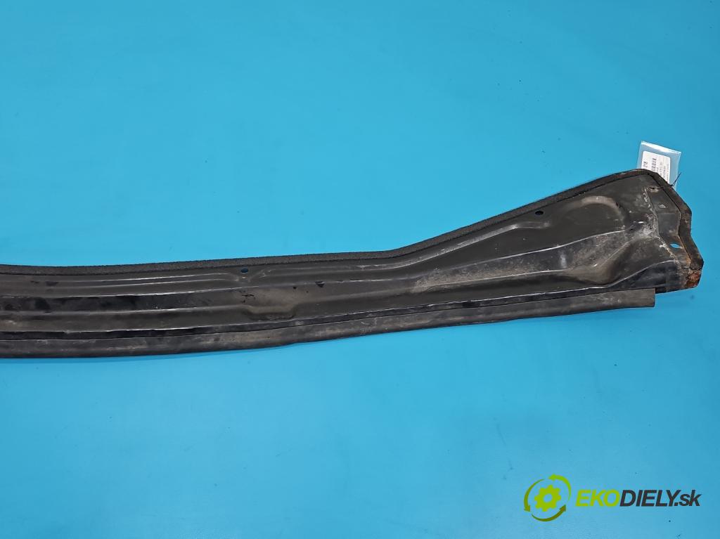 Renault Master III 2010-2024 2.3 DCI 163 HP manual 120 kW 2299 cm3 3- torpédo  (Torpédo (plast pod čelným sklom))