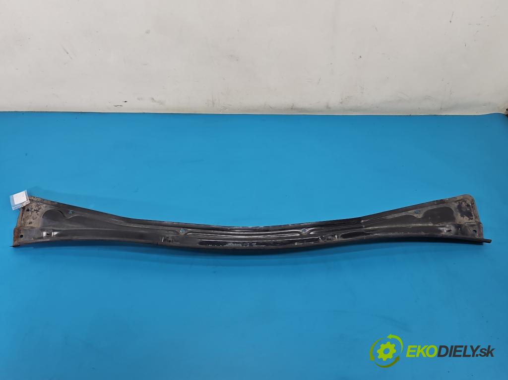 Renault Master III 2010-2024 2.3 DCI 163 HP manual 120 kW 2299 cm3 3- torpédo  (Torpédo (plast pod čelným sklom))